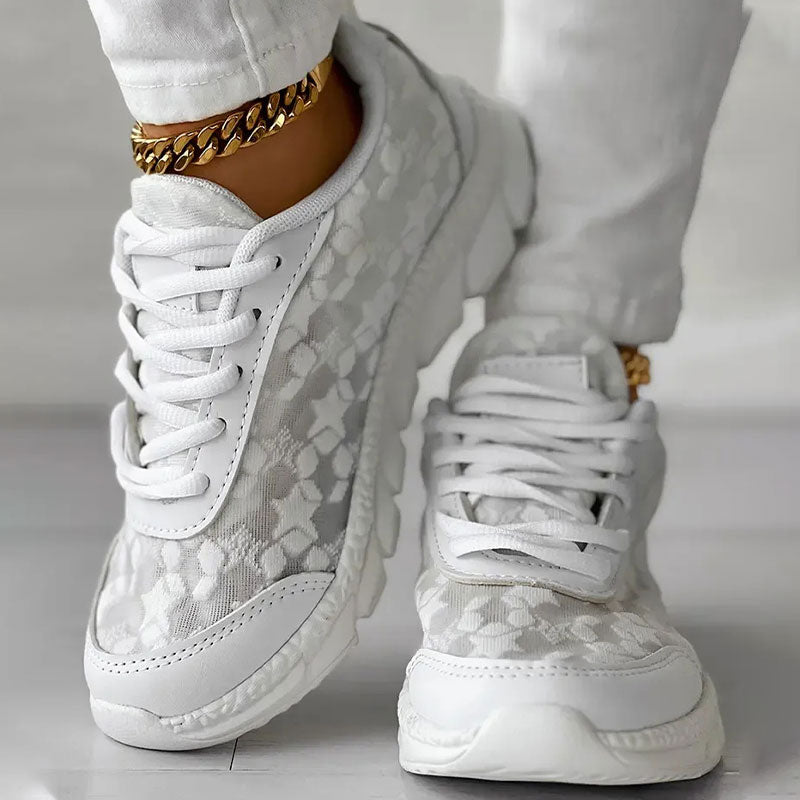 Sneakers Dames - Chunky Sneaker met Bloemen Reliëf en Veters | Zomer