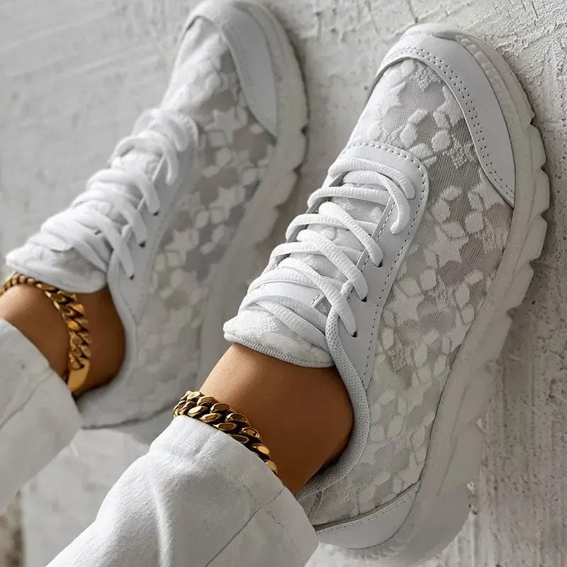 Sneakers Dames - Chunky Sneaker met Bloemen Reliëf en Veters | Zomer